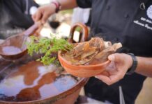 Inicia la temporada del mole de caderas en Puebla.