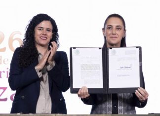 Claudia Sheinbaum firma decreto de nacionalidad única mexicana para aspirantes a la Presidencia y Gubernaturas.