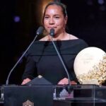 ¡Histórica!. Charlyn Corral gana el balón de oro. Es la mejor delantera del año.